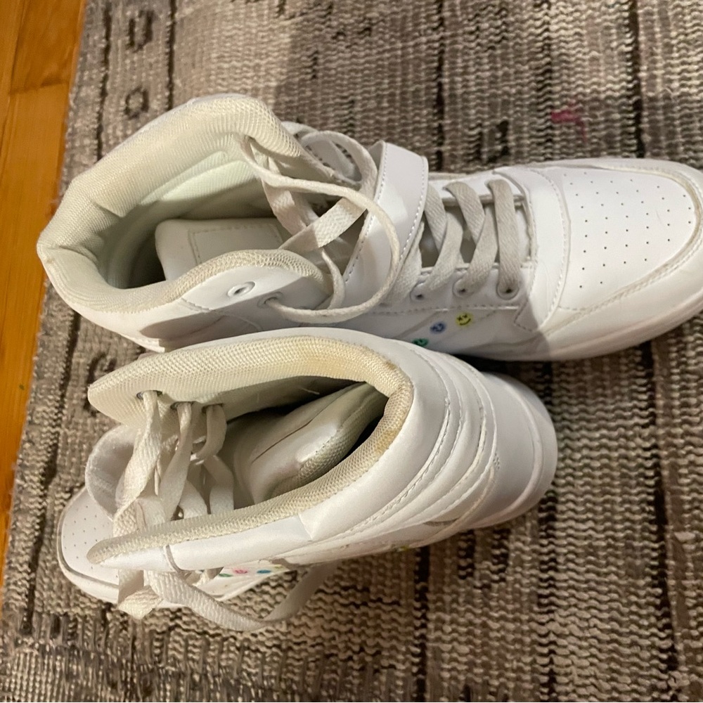 UBFEN White Shoes